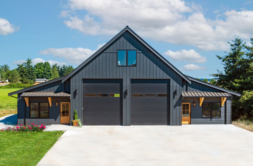 5 Barndominium House Plans with Oversized Garages for Ultimate Flexibility