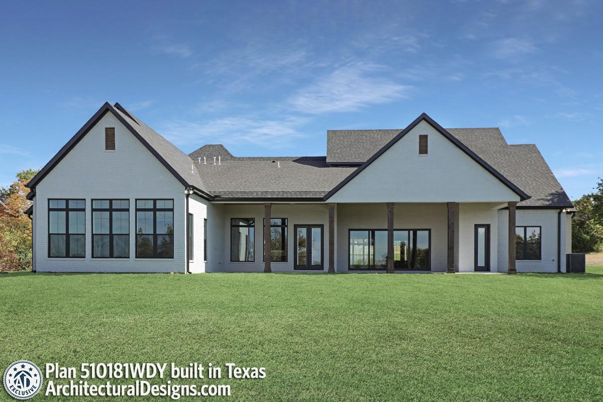 Plan 510181WDY
Exclusive
House Tour

4-Bed Modern Farmhouse with Private Master Suite and a 4-Car Garage - 4166 Sq Ft