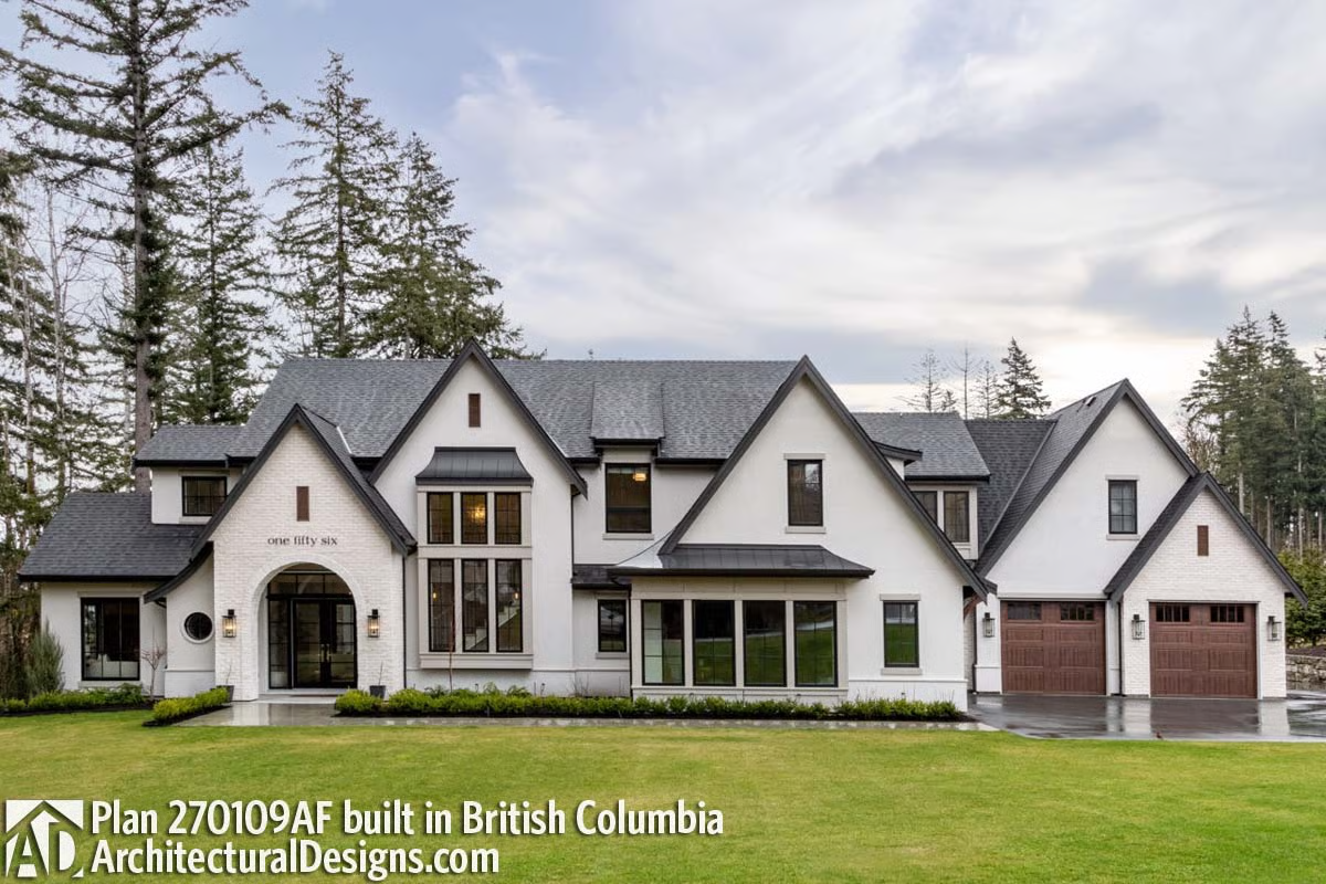 Plan 270109AF
6-Bed Transitional French Country House Plan with 2-Bed Apartment - 4954 Sq Ft